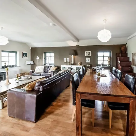 Hillside Apartment, Cleaning Included * Mont (Belgium Luxembourg)