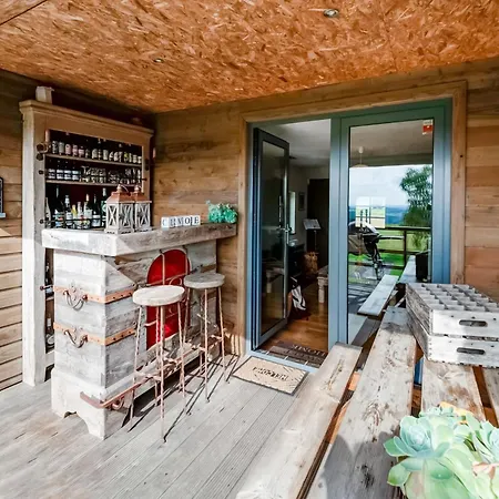 Appartement Hillside Apartment, Cleaning Included *