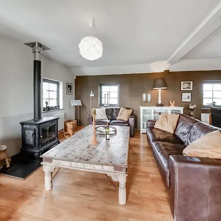 Hillside Apartment, Cleaning Included Appartement